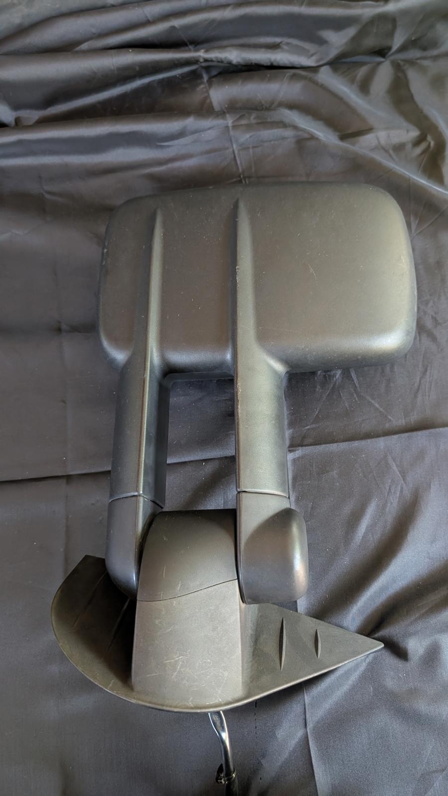 Tow-Style Power Side Mirror – Main Glass Needed Only – Small Mirror Cracked
