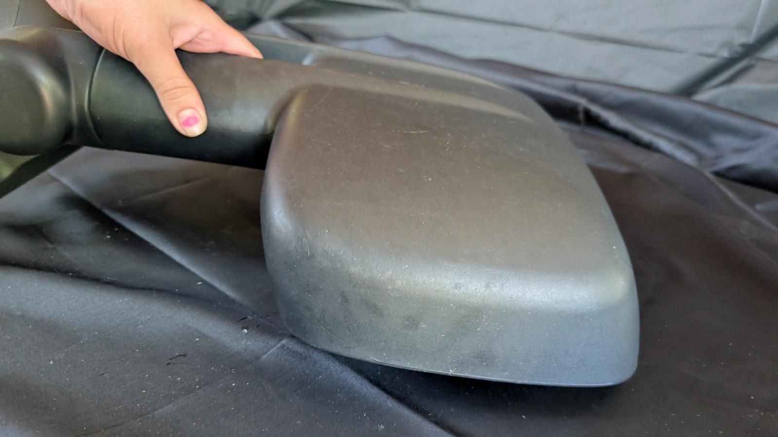 Tow-Style Power Side Mirror – Main Glass Needed Only – Small Mirror Cracked